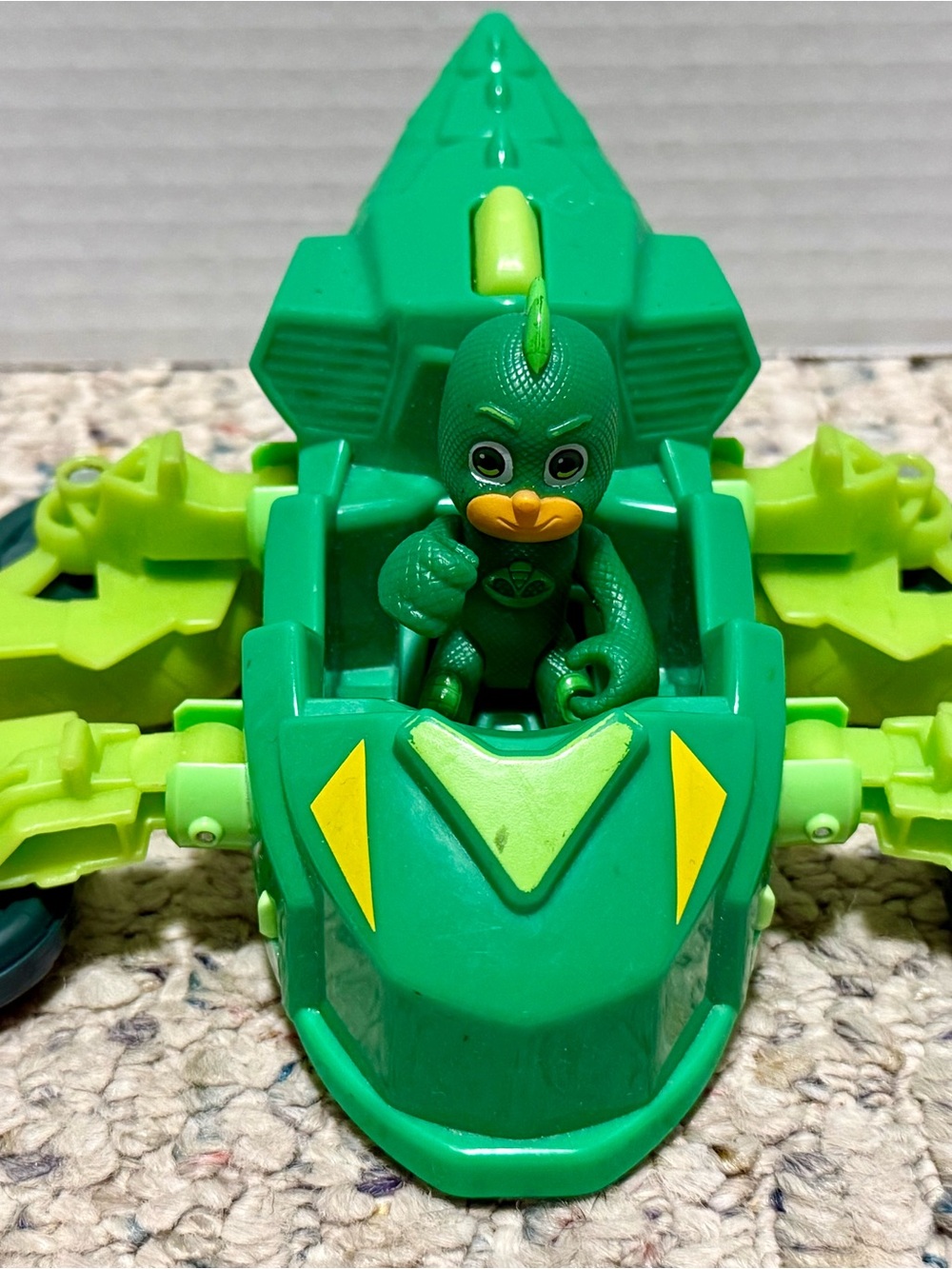 PJ Mask Gekko Figure & Vehicle Racers Car Green